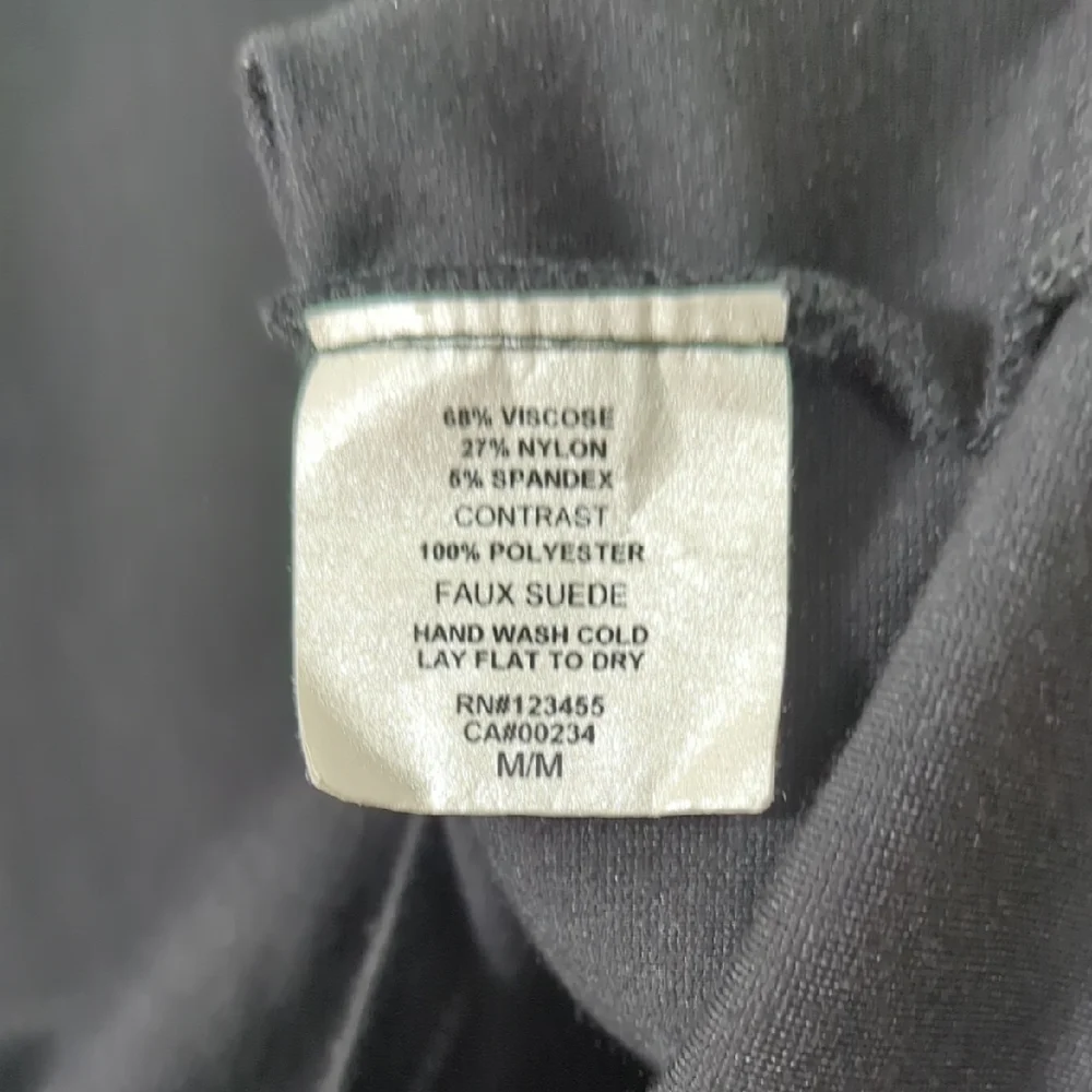 Lord & Taylor Black Shirt with Burgundy 3D‎ Floral Collar Dark Romantic Medium